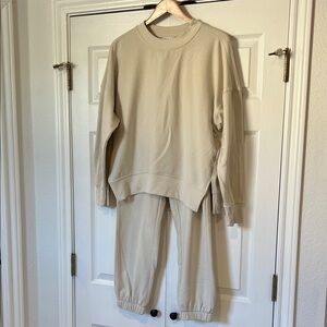 DSG sweatshirt and jogger set. Size M. Off white/cream. Lounge, athleisure.